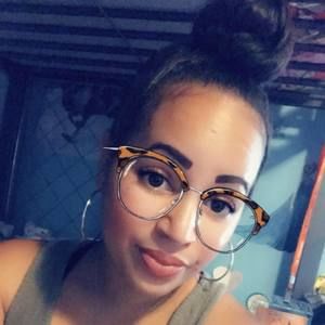 Meet your Posher, Manda